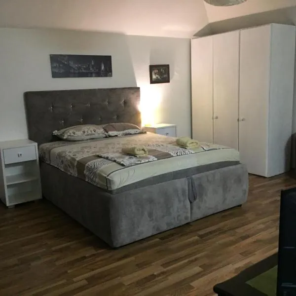 Apartman Birboni Pul ZEMUN, hotel en Tošin Bunar