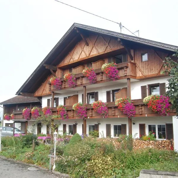 Gästehaus Stefanie, hotel v destinaci Schwangau