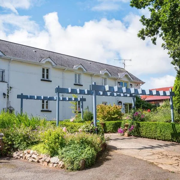 Ballyknocken Milking Parlour Self Catering Apartment, hotel v destinaci Coolnakilly