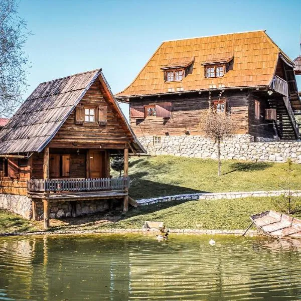 Etno selo Stanišići Etno kuće, hotel en Humke
