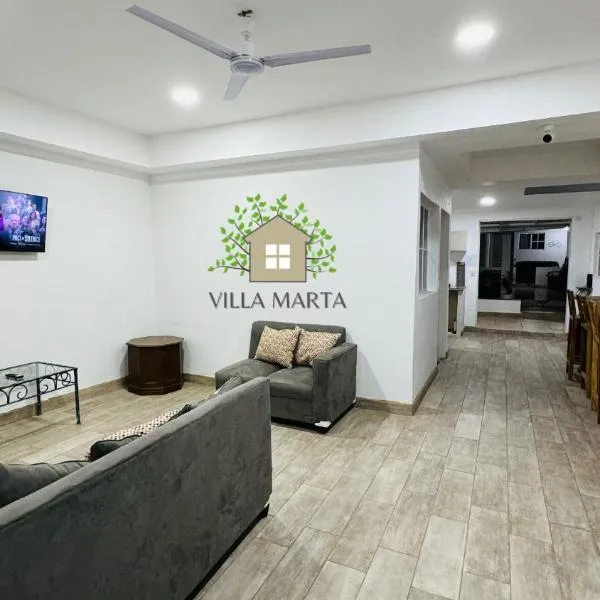 Hostal Villa Marta, ξενοδοχείο σε Candelaria de La Frontera