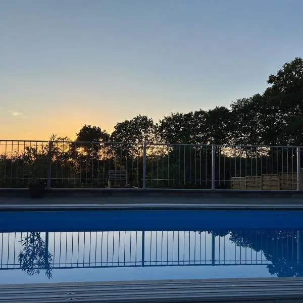 Ferienhaus Eisfelder Blick、Eisfeldのホテル