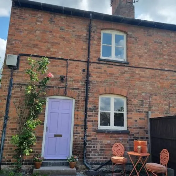 2 Bedroom Cosy Cottage, hotel in Rearsby