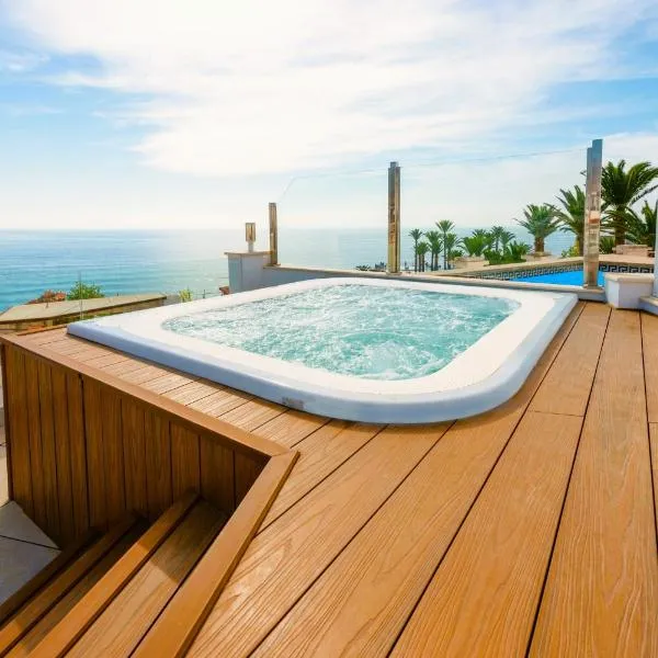 HC Calahonda Beach Nerja, hotel v destinaci Nerja