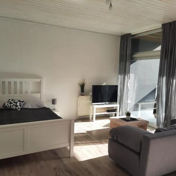 Ferienwohnung K1, hotelli kohteessa Hornbostel