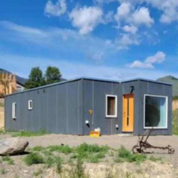 KarKens Container Home, hotel v destinaci Salmon