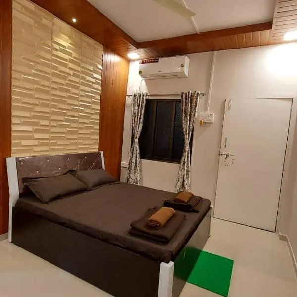 Vighnaharta Homestay, hotel v destinaci Ganpatipule