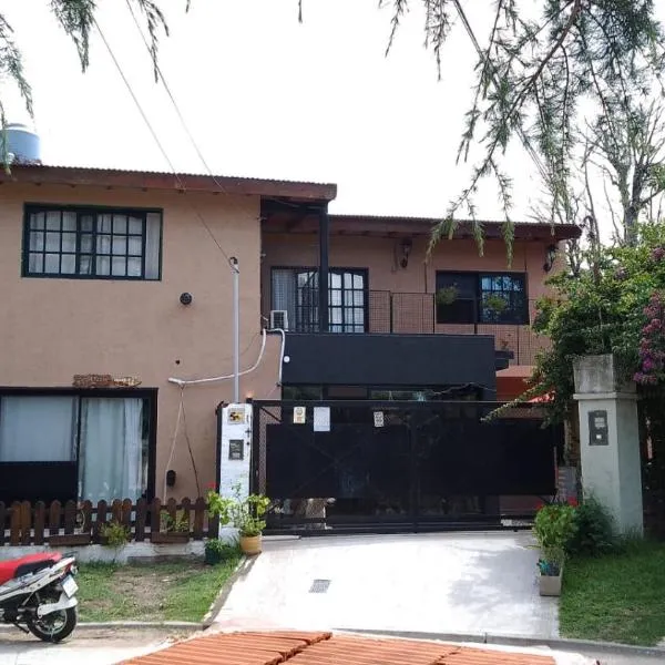 Hospedaje Anas inn - guesthouse, hotel di Ezeiza