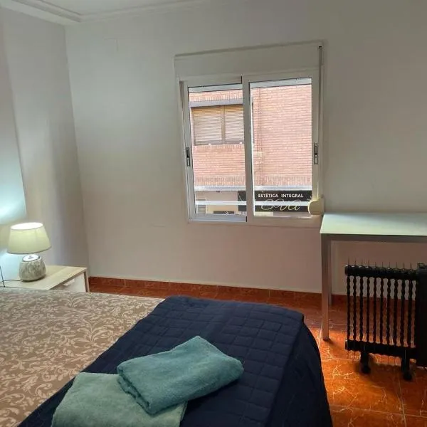 GERMANIES HOME y Garaje , Algemesí Home، فندق في Algemesí