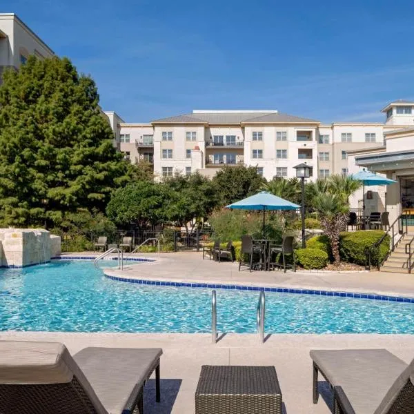 Hilton San Antonio Hill Country, hotel en San Antonio