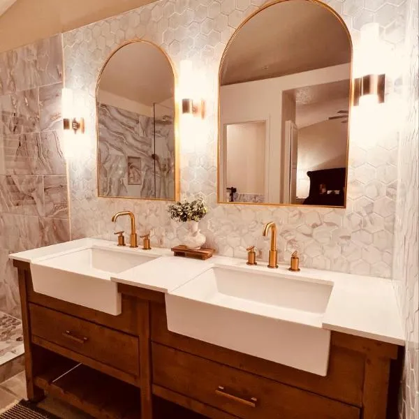 Fragrant Finnish Sauna & Cozy Pool with French 3br, hotel v Las Vegas