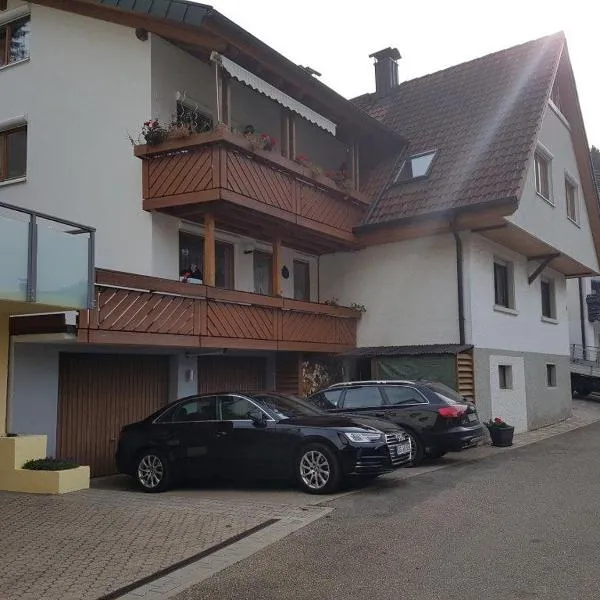 Ferienwohnung Bohnert-Arias, hotel en Bad Peterstal-Griesbach