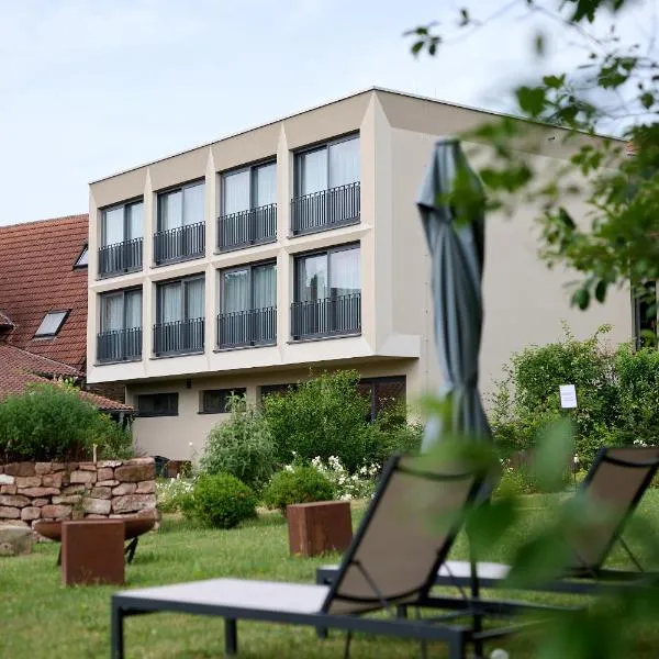 WeinHotel Fritz Walter, hotel u gradu Niederhorbach