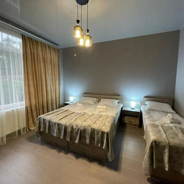 Hotel Lumi โรงแรมในZugdidi