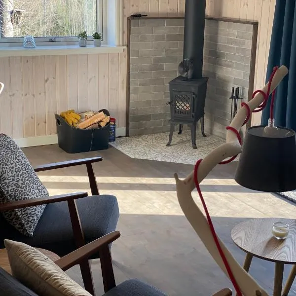 Adventure Guesthouse Sweden in rural area Sunne, khách sạn ở Sunne