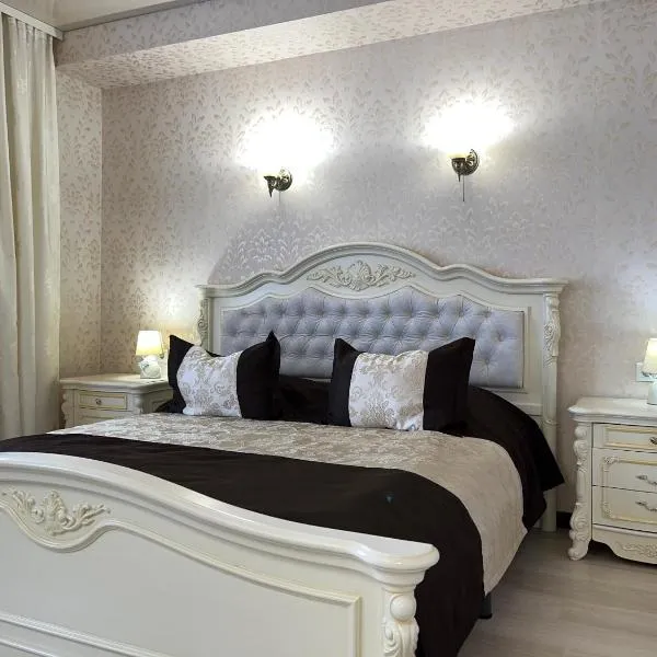 Maximus hotel: Lutsk şehrinde bir otel