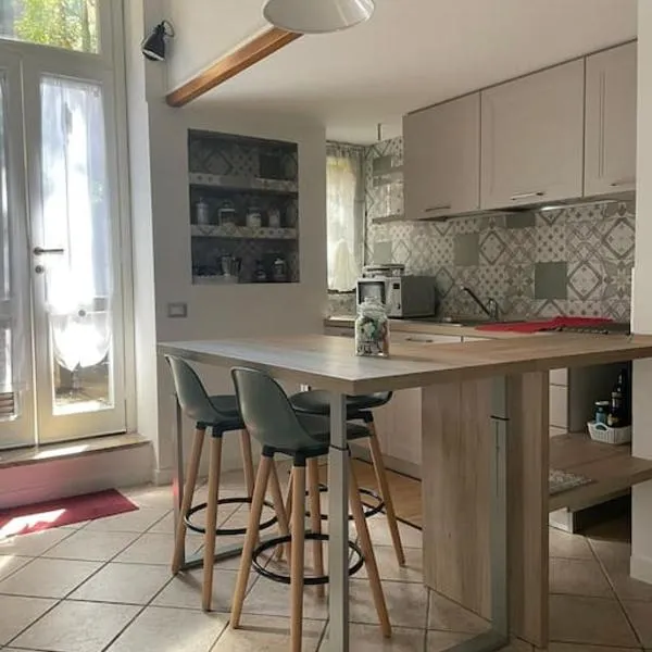 La Casa di Brunina - Sentirsi a casa - Con garage auto, hotel in Monza