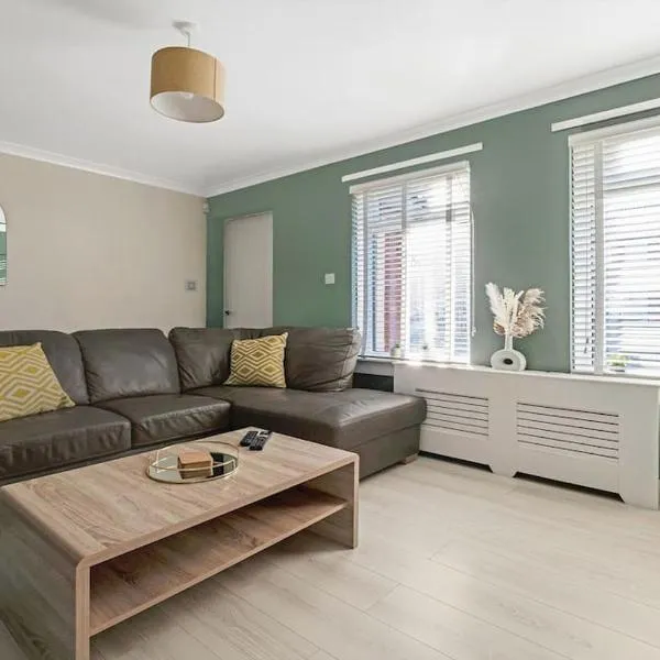 Stylish 2-Bed House Private Driveway, hotel v destinaci Glasgow
