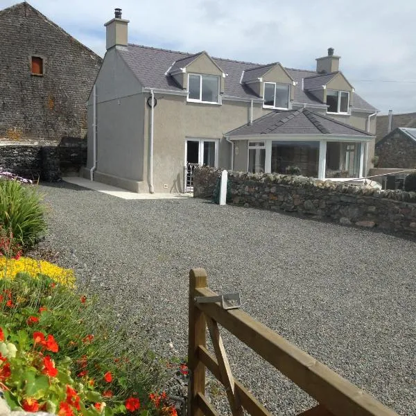 Ty Top, hotel in Llanfaethlu