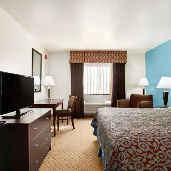 Days Inn & Suites by Wyndham Conroe North, hotel u gradu 'Willis'