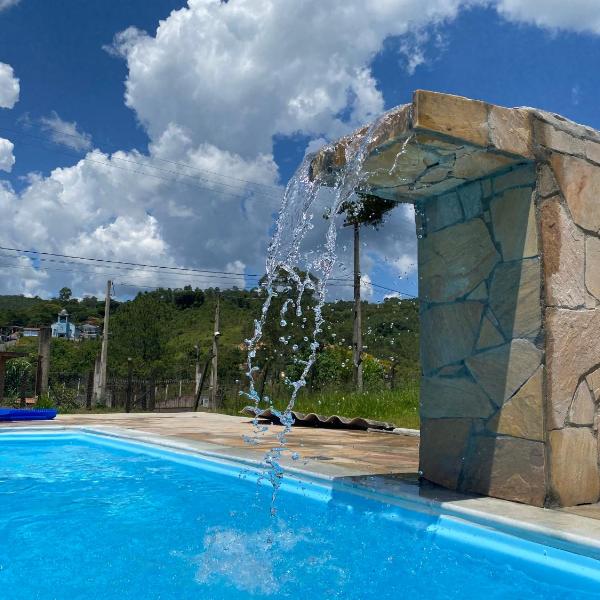 Excelente casa com piscina próximo SP