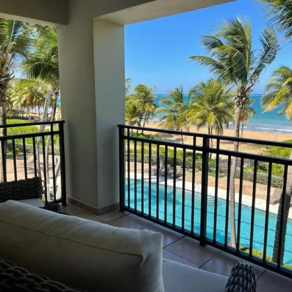 Luxury Beachfront 2 Bedroom at Wyndham Rio Mar, PR, מלון בלוקווילו