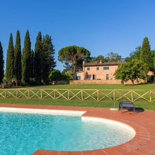 La Tegolaja Belvedere con Piscina, hotel v destinácii Capannoli
