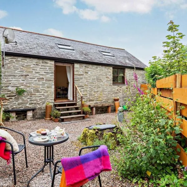 Tiptoe Barn, hotel in Dobwalls