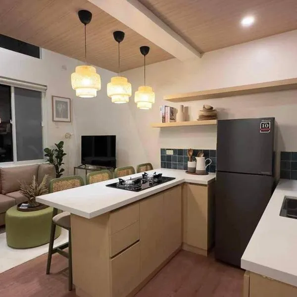 Fairway Grove at Iba, Zambales, hotel v destinaci Dirita