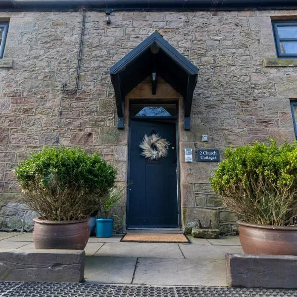 Church Cottage by Coast & Country Stays, hotel in Beadnell