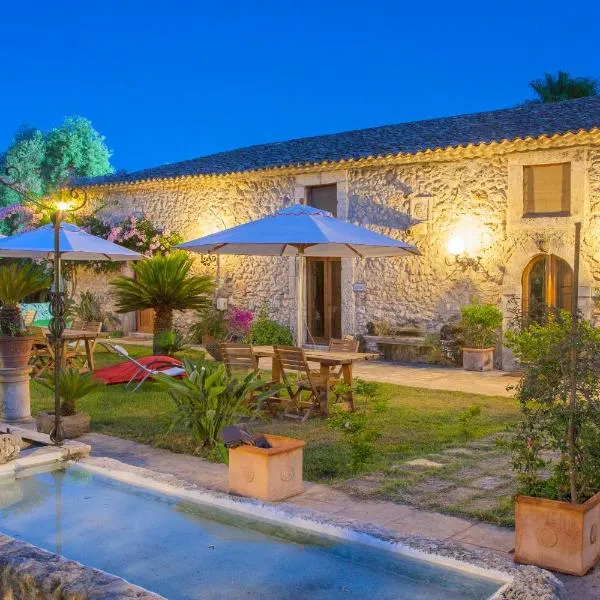 Villa Dei Papiri Fonte Ciane, hotel v destinaci Siracusa