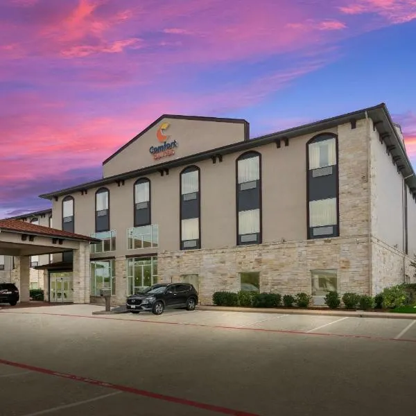 Comfort Suites, hotel v destinaci Granbury