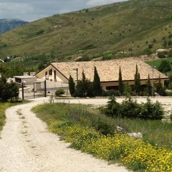 Agriturismo Serra Moneta: Santo Stefano Quisquina'da bir otel