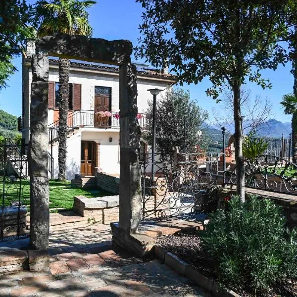 Il Colle di Torre Orsina, hotel Torre Orsinában