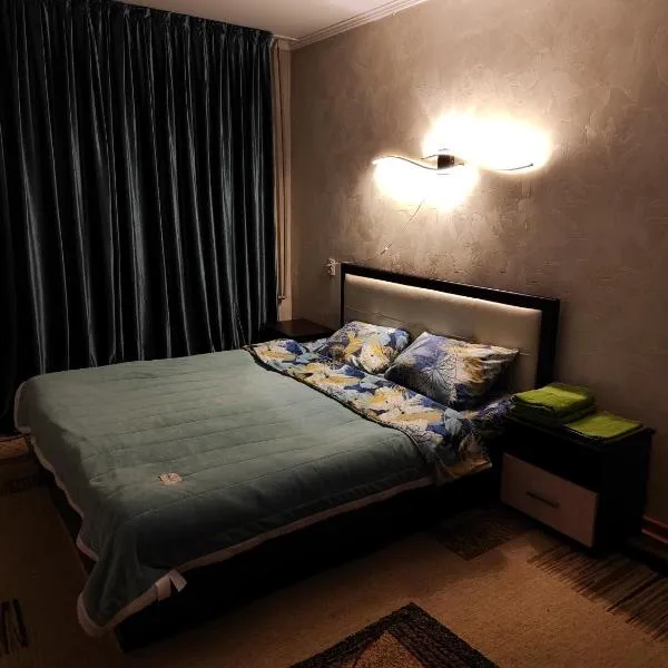 Квартира LUX, Lux apartment, hotel in Taraz