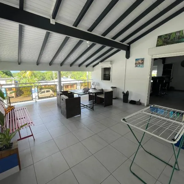 JG Chambre Double, hotel v destinaci Sainte-Anne