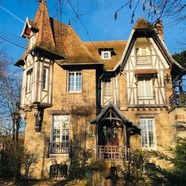 Studio au vert !, hotel in Le Vésinet