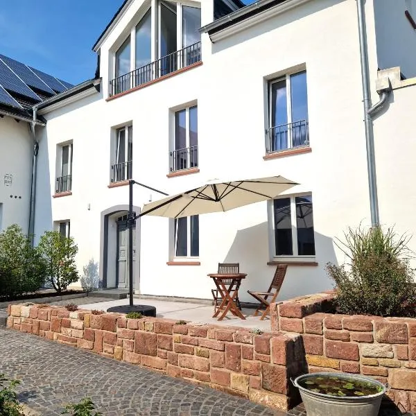 Ferienwohnung im ehemaligen Gesindehaus, מלון בWelschbillig