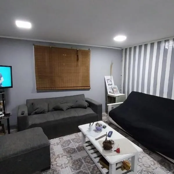 Hostal La Palmera, hotel v destinaci Ezeiza
