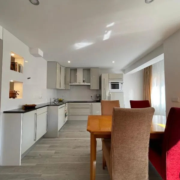 Igidelux 2, hotel Villajoyosában