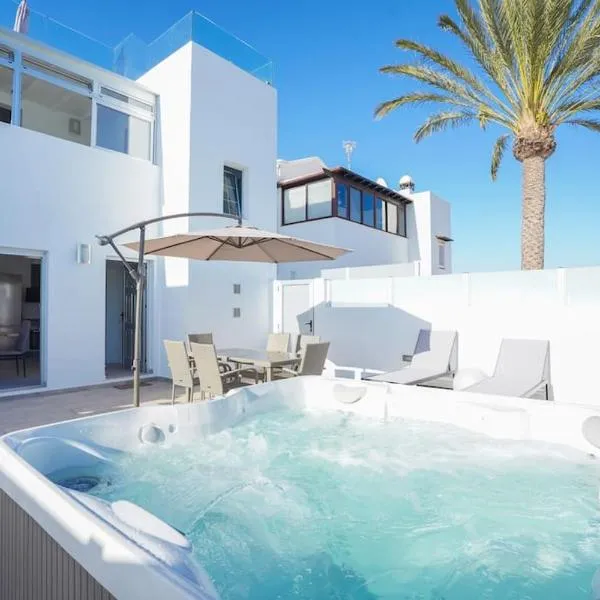 Luxury Solarium, Jacuzzi, A/C and Wi-fi, hotell i Tías