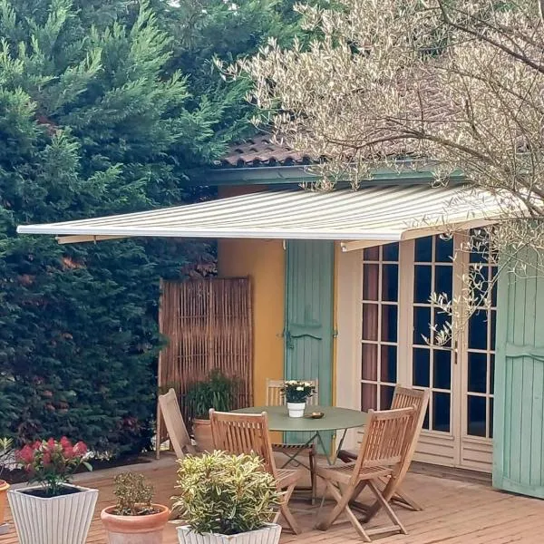 Le Chalet, hotel v destinaci Charbonnières-les-Bains