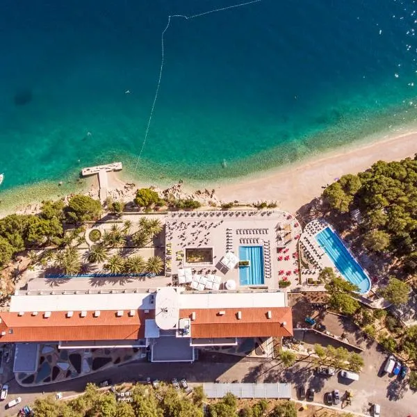Tučepi में, होटल Bluesun Hotel Jadran