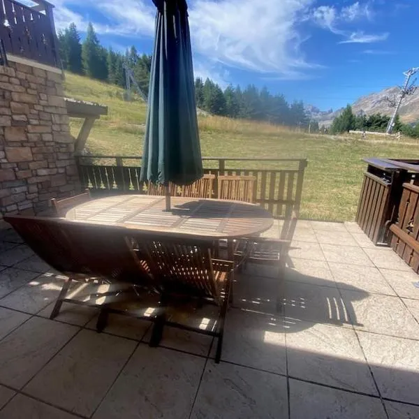 Joue du Loup, appartement F3, pied des pistes โรงแรมในเลอเดโวลุย