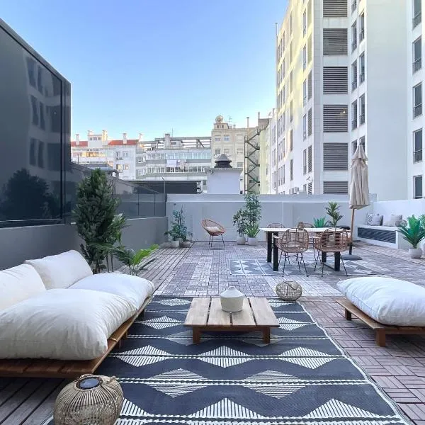 CASA BOMA LISBOA – BRIGHTING APARTMENT WITH SPACIOUS TERRACE – ALVALADE III