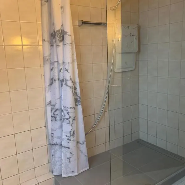 Ferienwohnung, hotel in Oberems