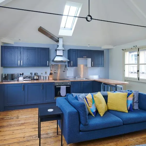 Studio 2 - Central Location Sleeps 4, hotel in Norwich