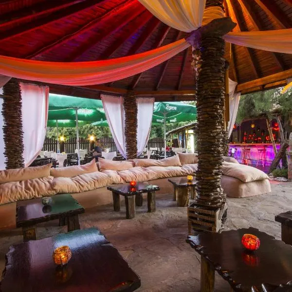Coral Guest House, hotel v destinaci Obzor