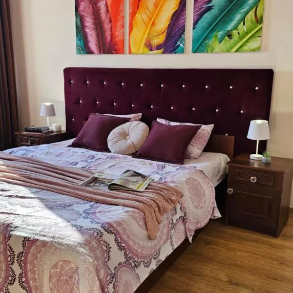 Best Two Room Apartment, hotel in Moekatsjeve
