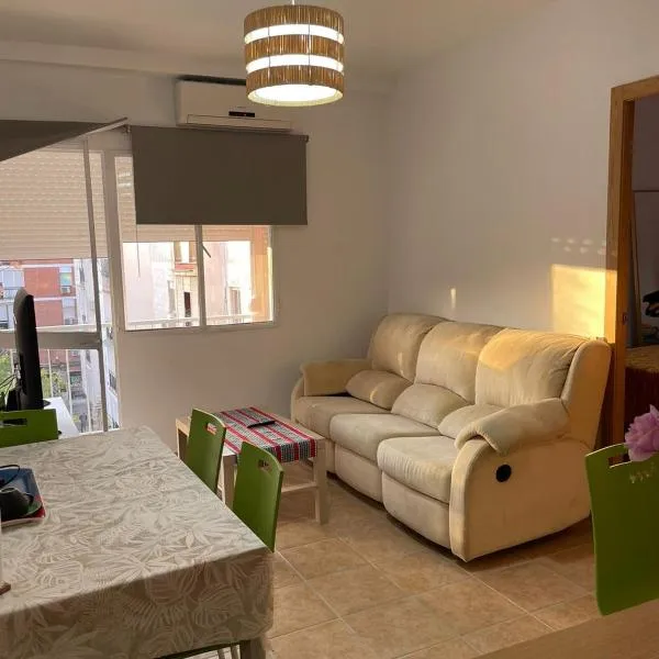 Apartamento San Juan, hotel v destinaci San Juan de Aznalfarache
